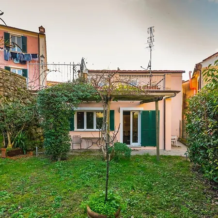  Garden Holiday - Parking And Wifi *